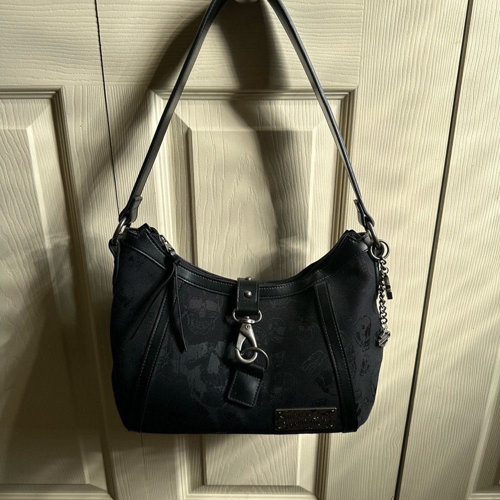 Harley-Davidson Black Skull Embossed Shoulder Bag - Picture 2 of 6